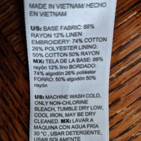 Chico's embroidered wide-leg cropped pants, black/neutral, sizes M and L - Picture 10 of 10